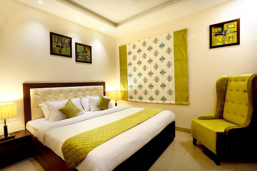 Hotel Rk Grande Ludhiana Habitación foto
